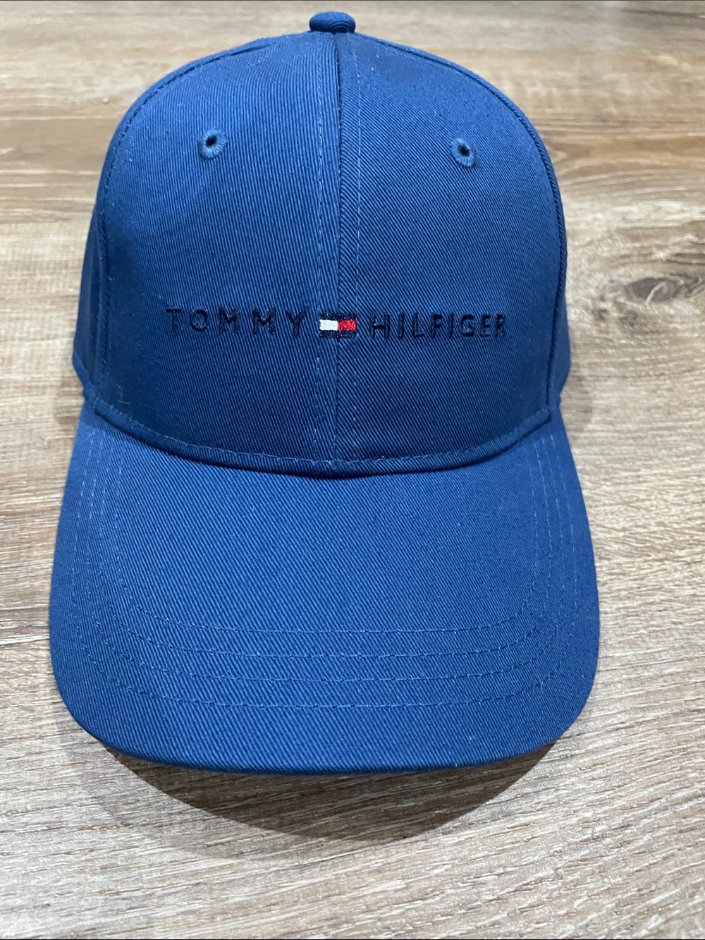 NWT Tommy Hilfiger Blue Embroidered Logo Cap